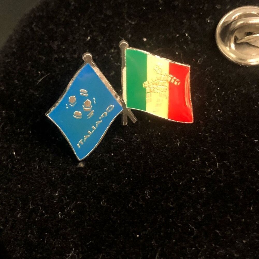 italy fifa world cup italian 1990 mascot ciao sterling silver badge pin